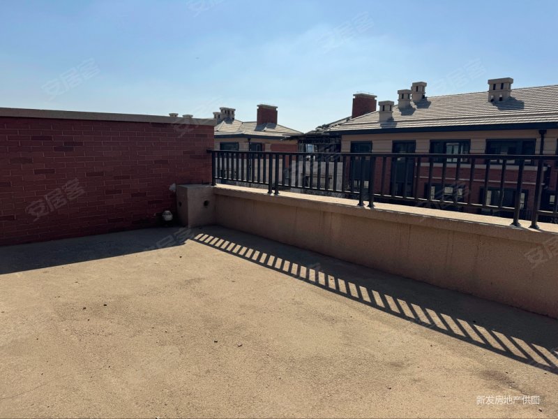 亚泰华府别墅联排408平双车库508万