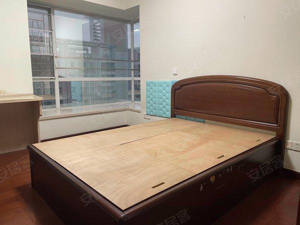 广州海珠赤岗坚真花园赤岗 坚真花园 电梯楼 地铁3号线大塘站出租房源