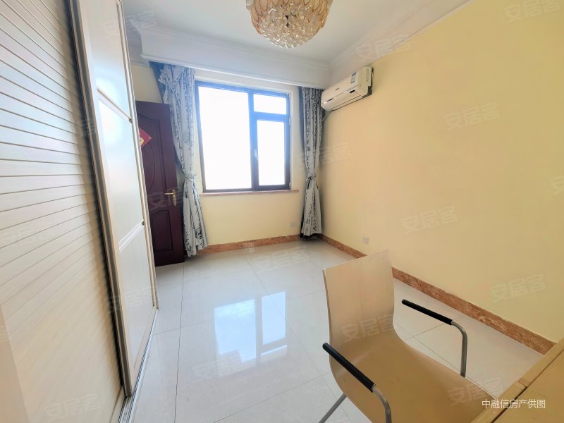 有钥匙龙泽山庄电梯房背靠浮山全明户型随时可看