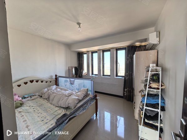 金华东阳东阳市中心海德公园A区海德跃层五房，三万一年出租房源真实图片