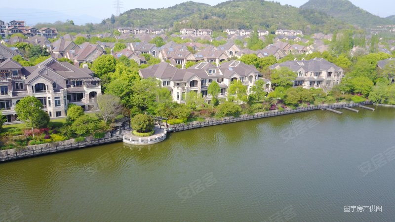 杭州房产网>杭州二手房>余杭二手房>良渚二手房>新湖香格里拉(别墅)>