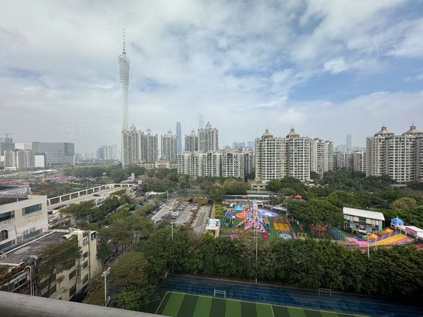 广州海珠广州塔泓景花园(b区)望广州塔 小区精装两房 精装修 户型方正