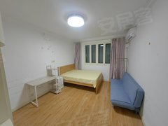 上海浦东金杨新村金杨新村十街坊 采光好 71平 拎包入住出租房源真实图片