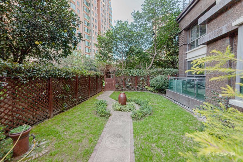 绿洲香岛花园3室2厅2卫83.94㎡南北350万