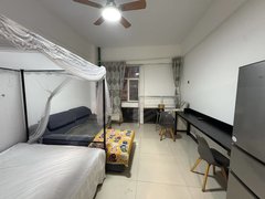 乌鲁木齐沙依巴克阿勒泰路押一付一 精装公寓 阿勒泰路 红庙子商圈 随时看房 拎包入住出租房源真实图片