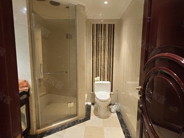 金华婺城婺城江南滨江金色蓝庭(别墅)湖海棠高档小区排屋,上下四层家具家电齐全拎包入住出租房源真实图片