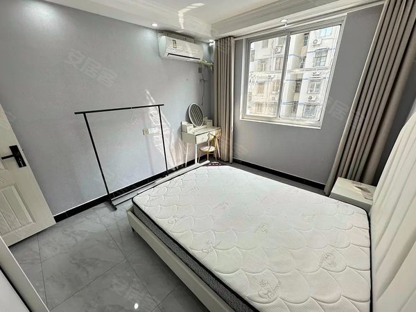 实拍严选漕河泾地铁口航天新苑