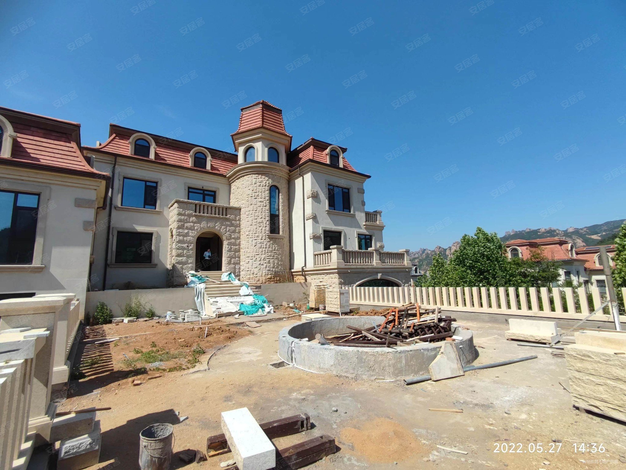 海信依云谷别墅