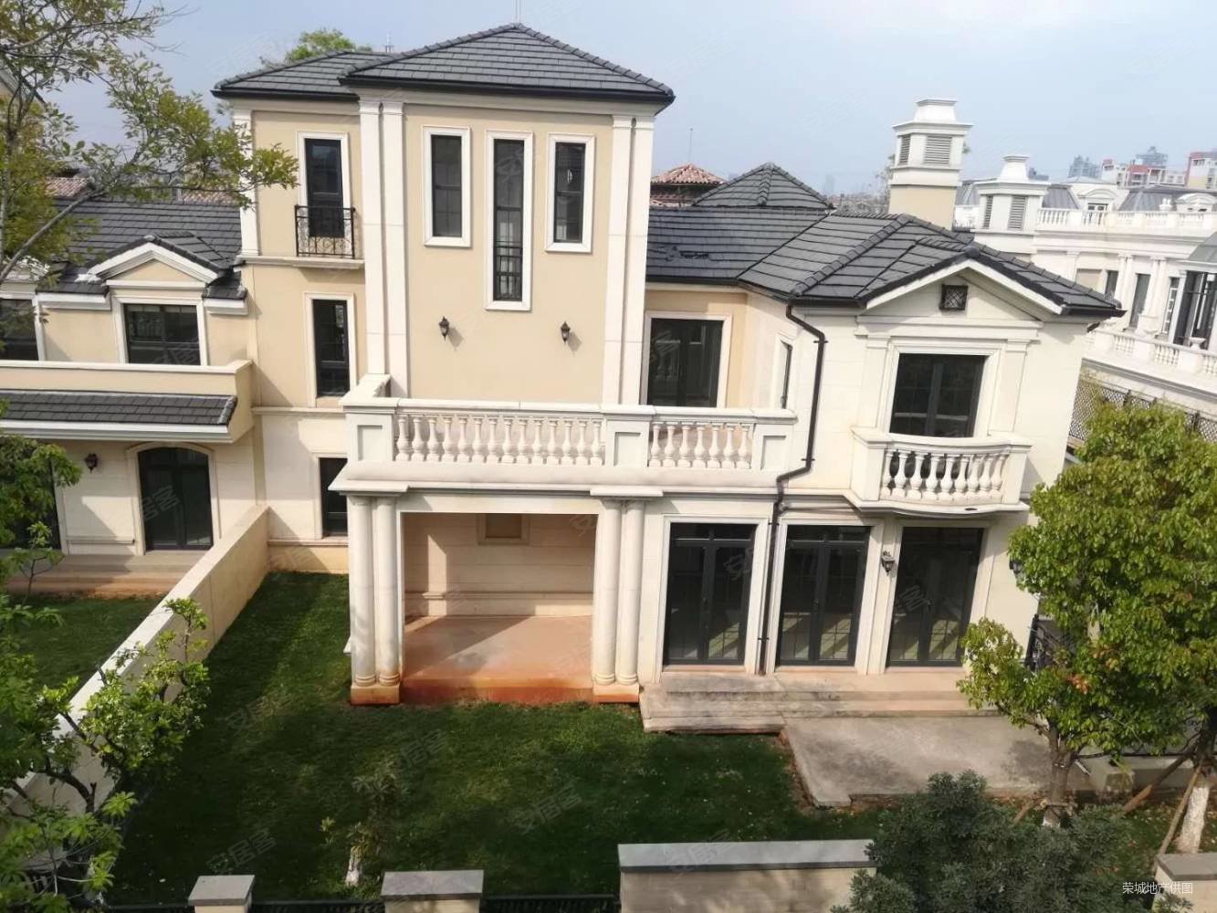 度假区商业中心十大豪宅之一1903三期高端联排别墅诚售,公园1903康醍