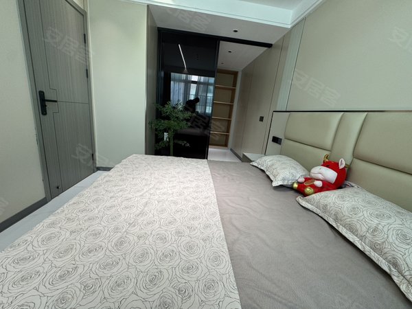 金华东阳南马万兴路199号楼南马 花园 花园第二菜市场附近 精装大单间 设施齐全拎包入住出租房源真实图片