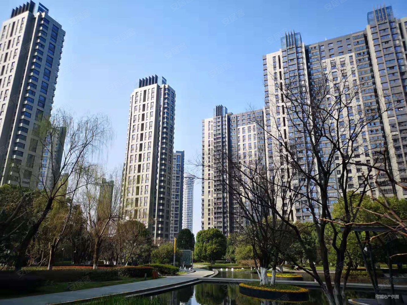 南京房产网>南京二手房>建邺二手房>奥体二手房>仁恒江湾城兰苑>