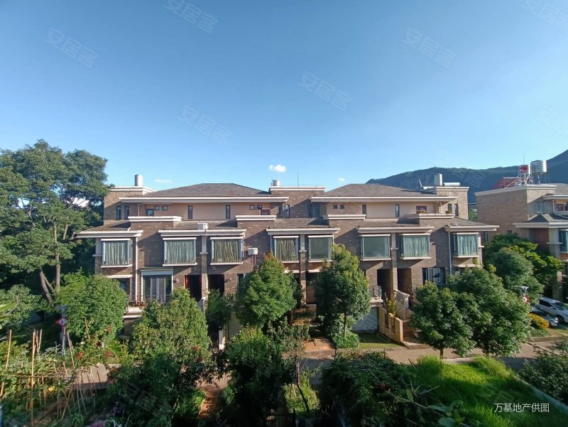 滇池南郡5室2厅4卫235㎡南北700万