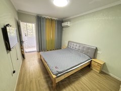 镇江京口双拥广场大市口 苏宁附近 精装两室 交通方便 拧包入住 随时看房出租房源真实图片
