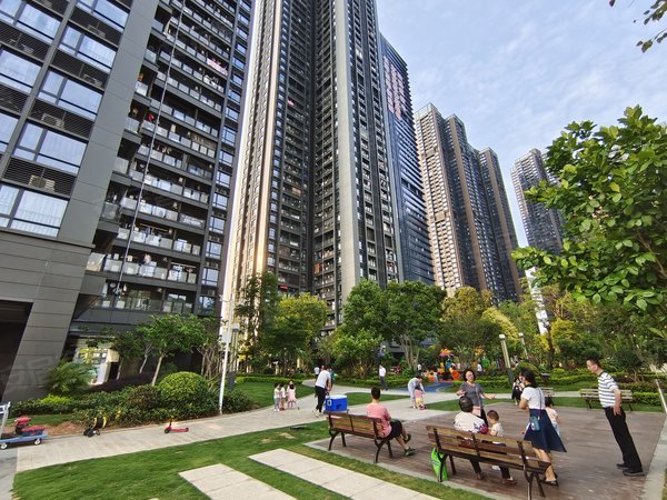 实图实价不虚假 特价出租京基御景峯精装一房 长岭陂地铁口旁