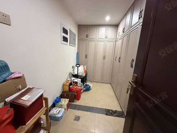 金华东阳东阳江北江滨九号江滨九号 豪装7房 带车库空中别墅出租房源真实图片