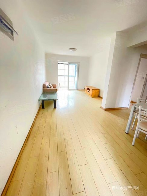 滨江馨园 带电梯 两房 视野好 房龄新 南北通透