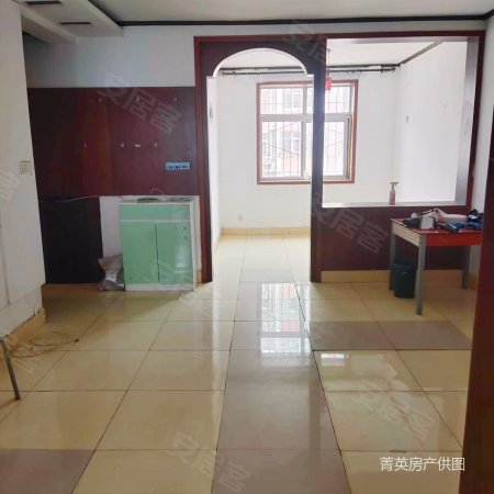 价格合适,出售水岸名邸好楼层,93平.仅售44万,有钥匙