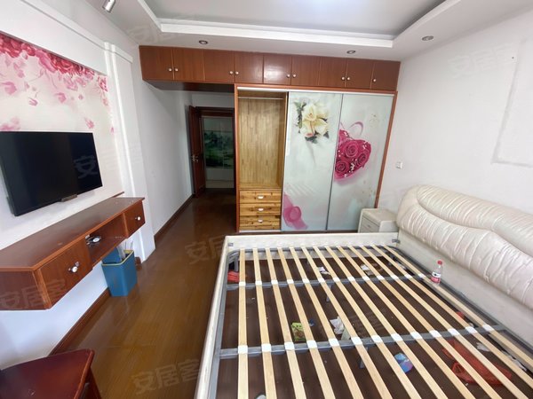 【多图】金运花园,木渎租房,金运花园3室2厅2卫精装出租里面停车方便