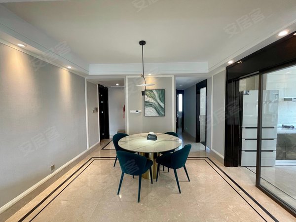 杭州上城景芳保利中央公馆保利中盛府 东边套126房 三房两厅两卫 自住