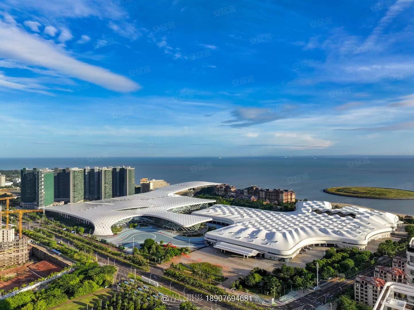 海口市一线海景房70年住宅大平层210平372万单价175