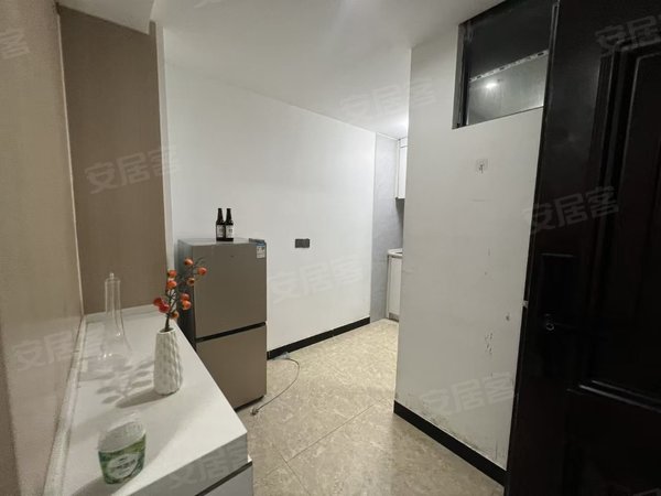 金华永康永康市区花川综合楼月付花川快递公司附近小一室一厅有电梯出租房源真实图片