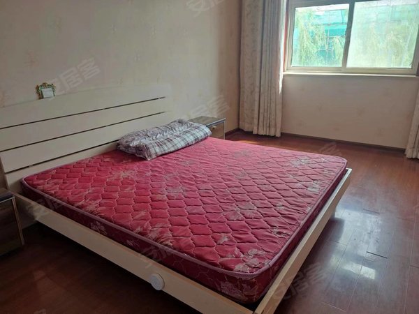 银川兴庆湖滨街湖滨花园(兴庆区公寓住宅)湖滨花园130平米5楼.