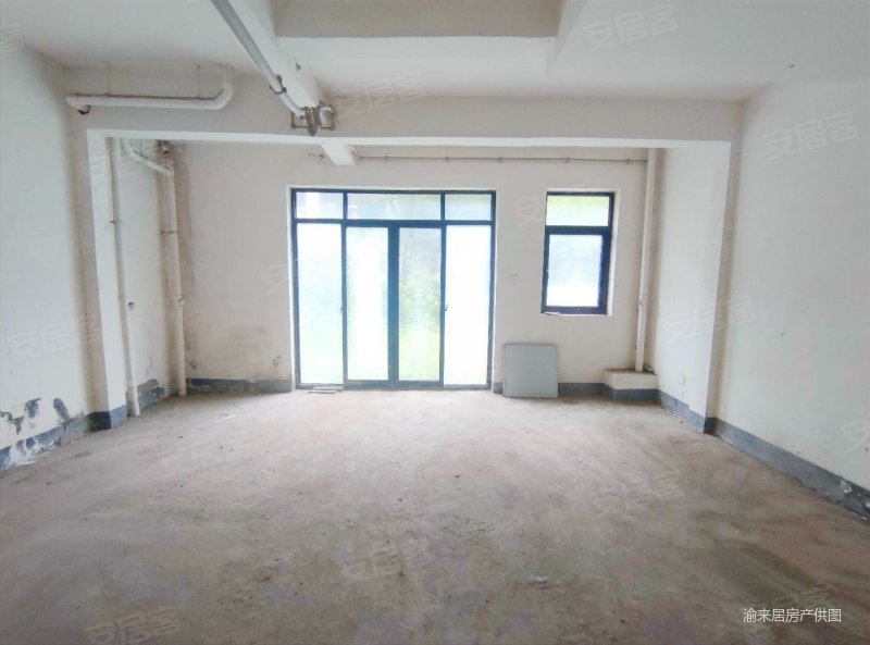 门口50米轻轨站,联排别墅仅售188万,带车位,全采光地下室,融城华府