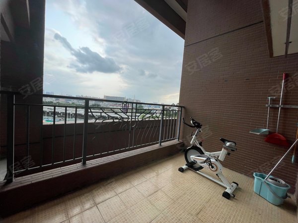 【多图】畔山御景花园,松岗租房,畔山御景花园,精装3房,家私家电全齐