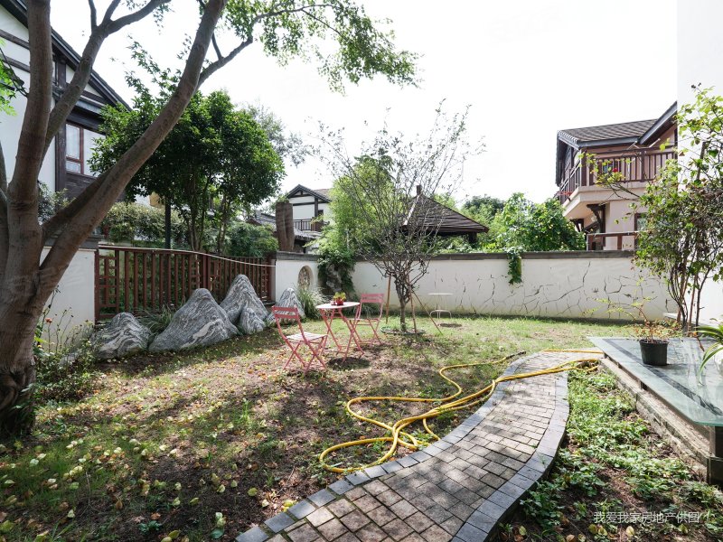 吴中区 水岸豪装大院子独栋别墅,太湖黄金水岸(别墅)二手房,680万,8室