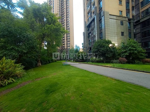 重庆两江新区回兴申佳上海时光电梯房 2室 整租 押一付三 申佳上海