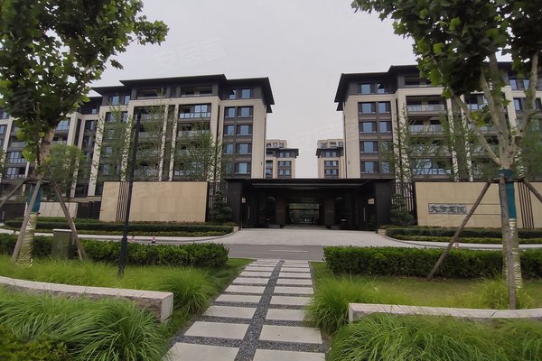 龙居华府优点,不足,郑州龙居华府怎么样,龙居华府周边房产中介经纪人