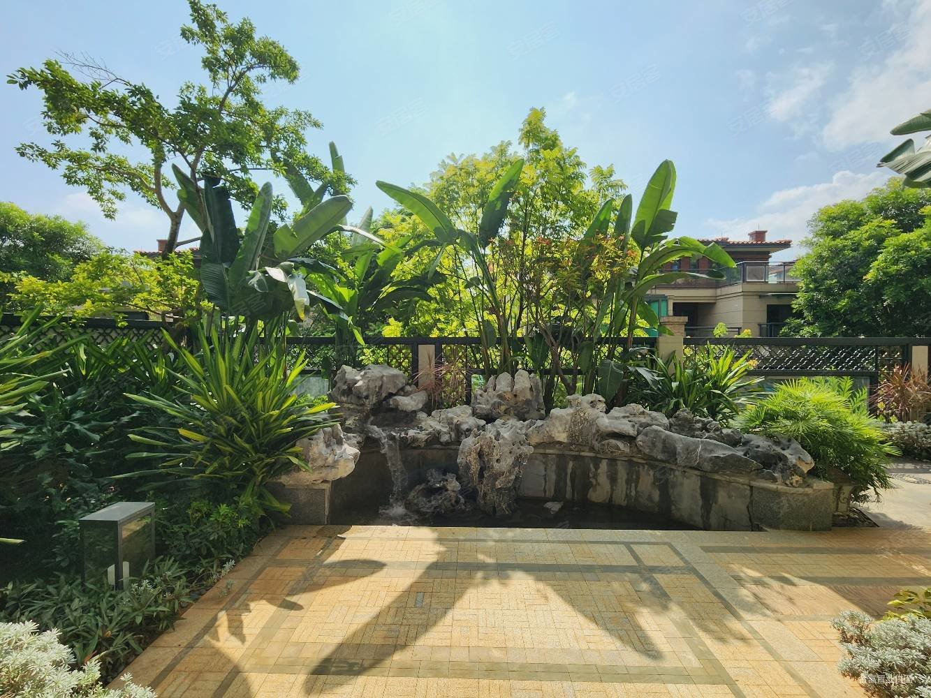 华标峰湖御境独栋大别墅南北对流大实用面积地下室花园