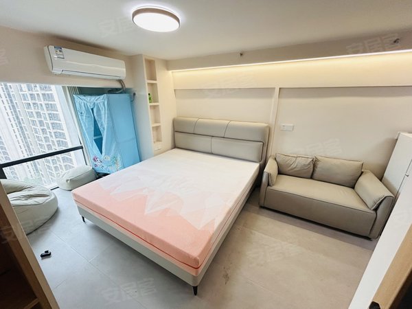 重庆两江新区蔡家中南玖宸(商住楼)六号线地铁站口 精装大单配 带落地窗大床 可月付0宗芥出租房源真实图片