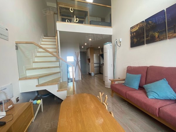 成都高新区南延线华润时光里地铁一六号线 房东自住loft精美套一 力压