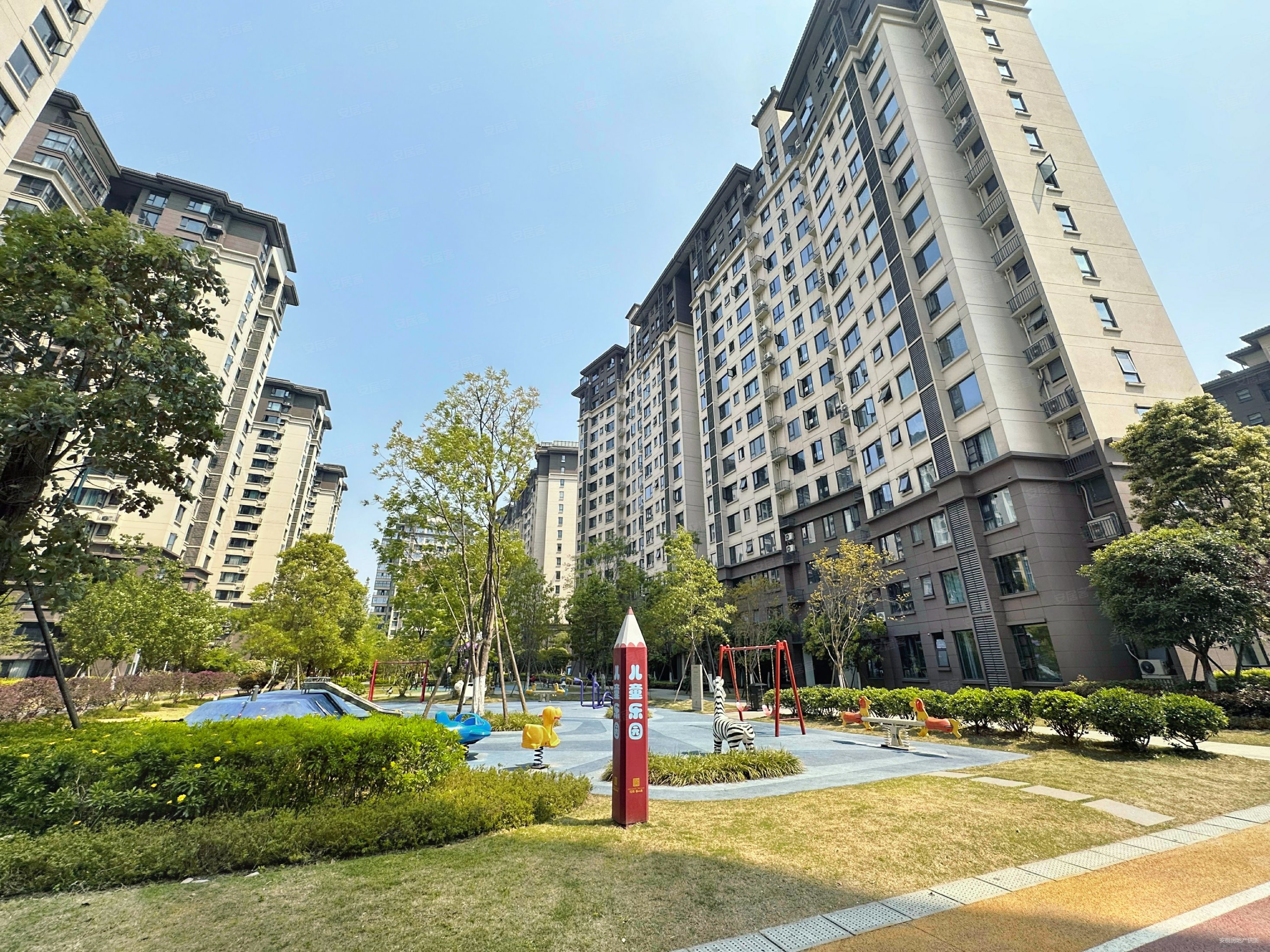 隆腾蜀州府4室2厅2卫124㎡南北105万