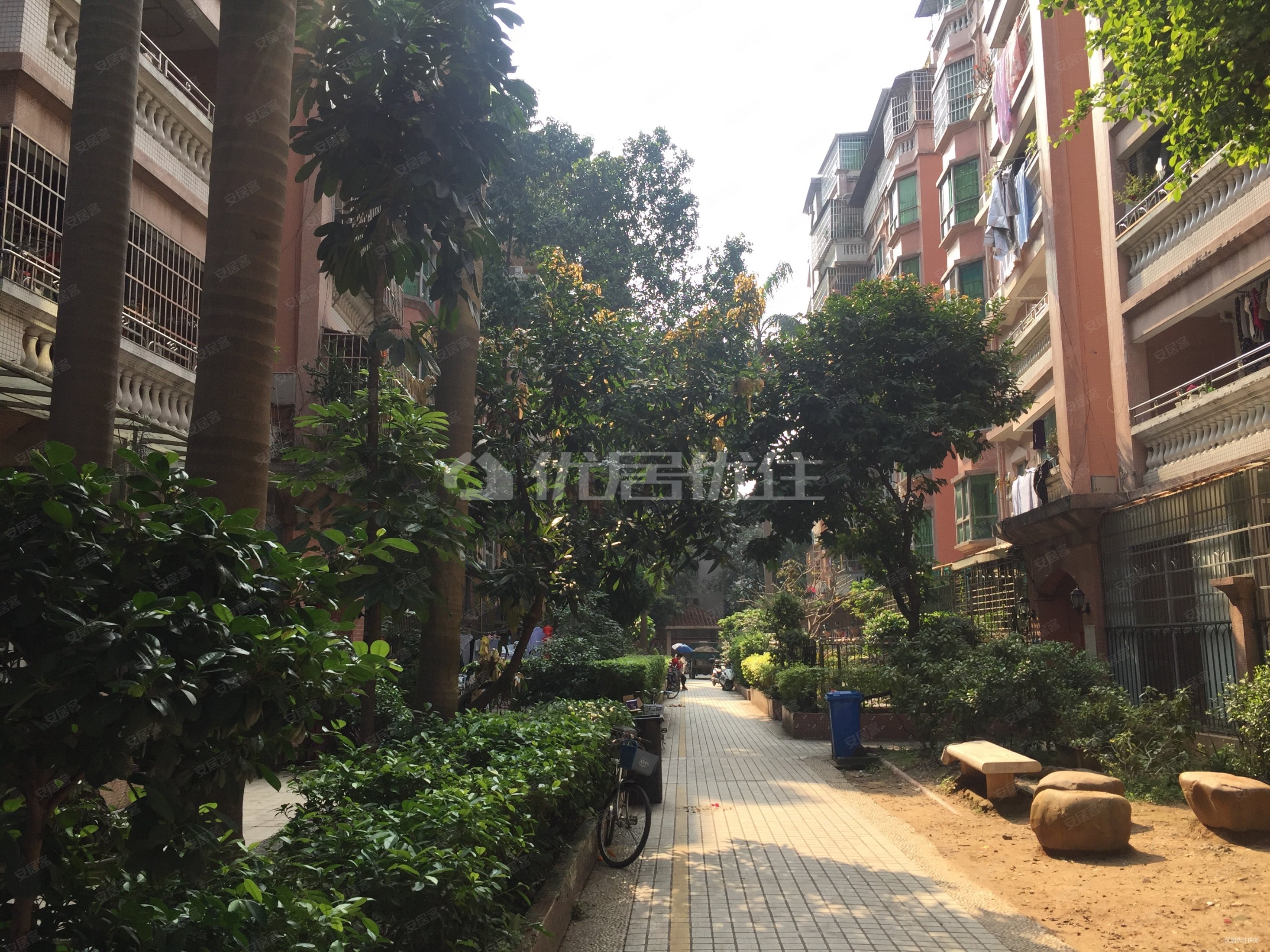 富庭华园 精装修 3室2厅 100平 看房方便 有钥匙