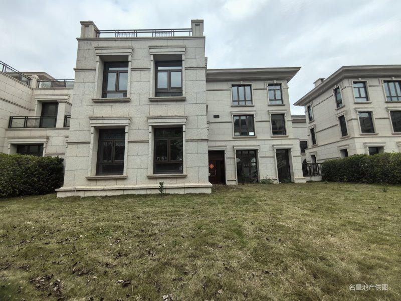 万科御景湾8号双拼别墅735平诚意出售叁仟万即可