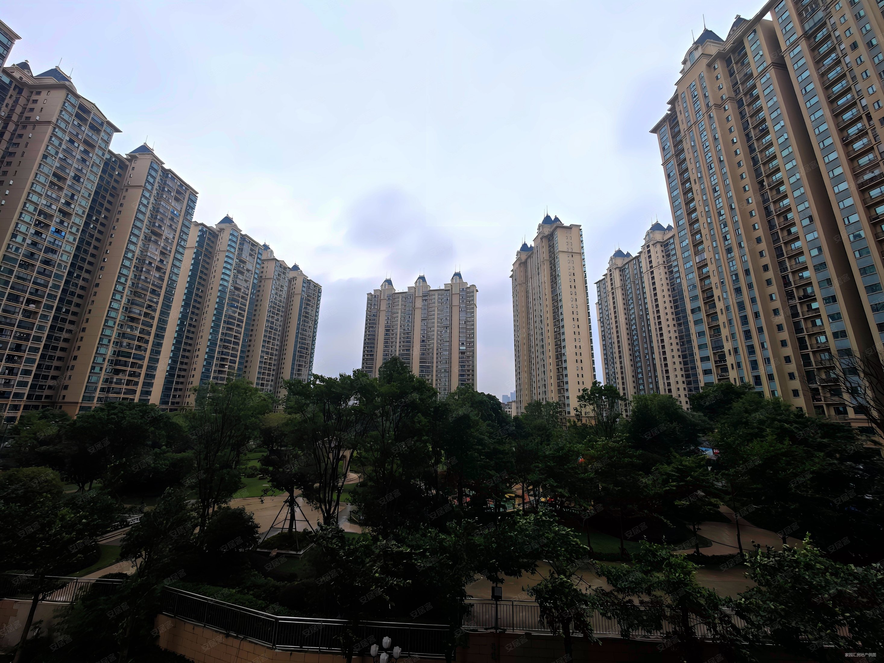 贵阳房产网>贵阳二手房>白云二手房>南湖新区二手房>恒大城(三期)>