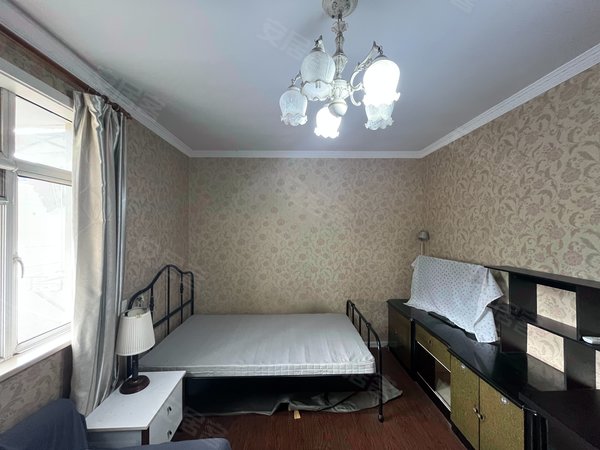 南京鼓楼华侨路萍聚村汉中门地铁口下楼就是去省中医妇幼可短租!