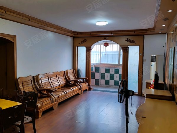 南宁青秀东葛路香江花园香江花园 3室1厅2卫出租房源真实图片