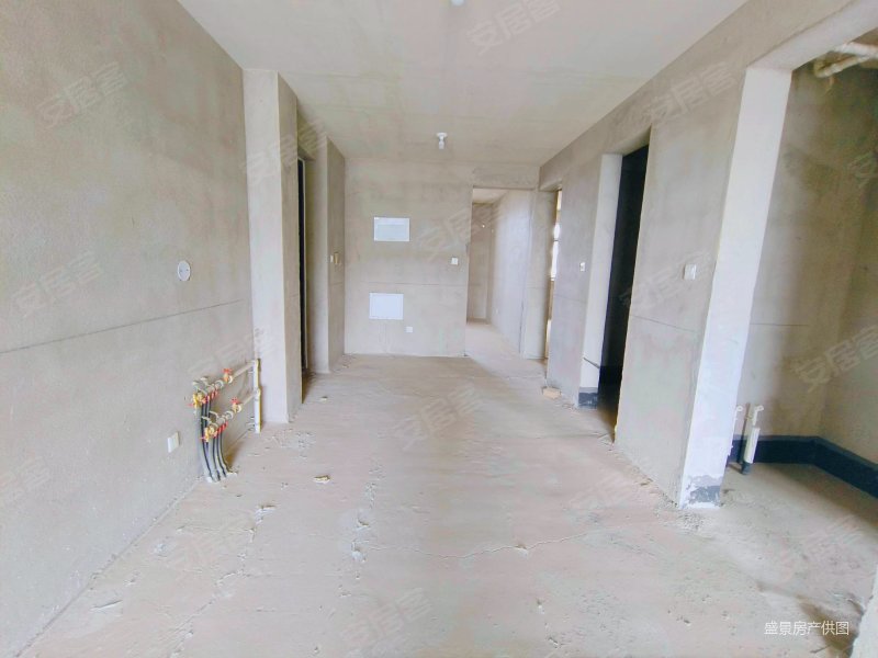 新上现房117平三居室距离园博园200米距离老城区非常近