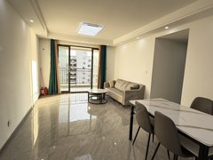 常熟东南开发区东南开发区中心湖畔现代城3房2卫 2400干净清爽 随时看房拎包入住出租房源真实图片