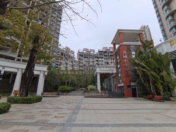 深圳福田香蜜湖香域中央花园香蜜公园装修景观好,家私齐全看公园全景