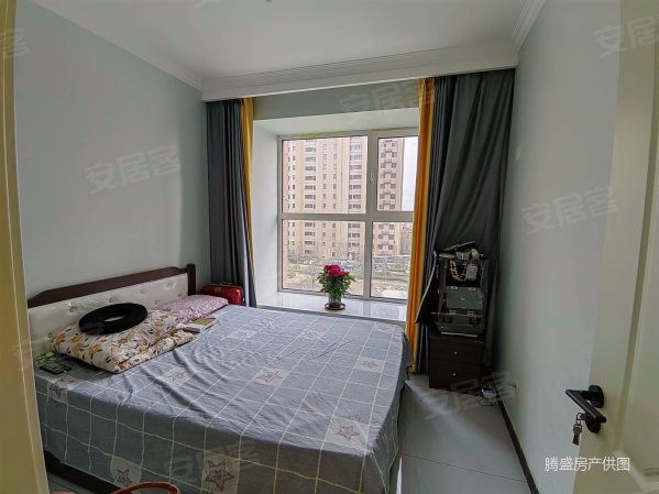 东冠逸品龙湾8623平77万可议3室2厅1卫