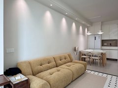 阳江江城新都汇城南一小旁,富鑫华府2房,拎包入住,民水民电,免费好停车出租房源真实图片