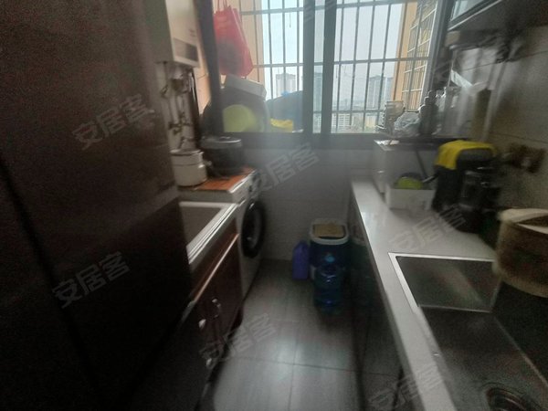 重庆荣昌荣昌城区荣城华府荣城华府板桥园区附近,精装两室一厅出租