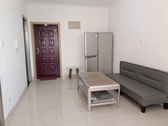 安丘安丘城区世纪泰华城新车站附近，名门世家精装一室，家居家电齐全拎包入住出租房源真实图片