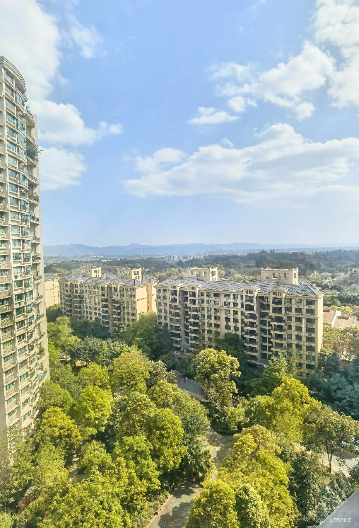 成都雅居乐花园3室2厅2卫122.1㎡南北192万