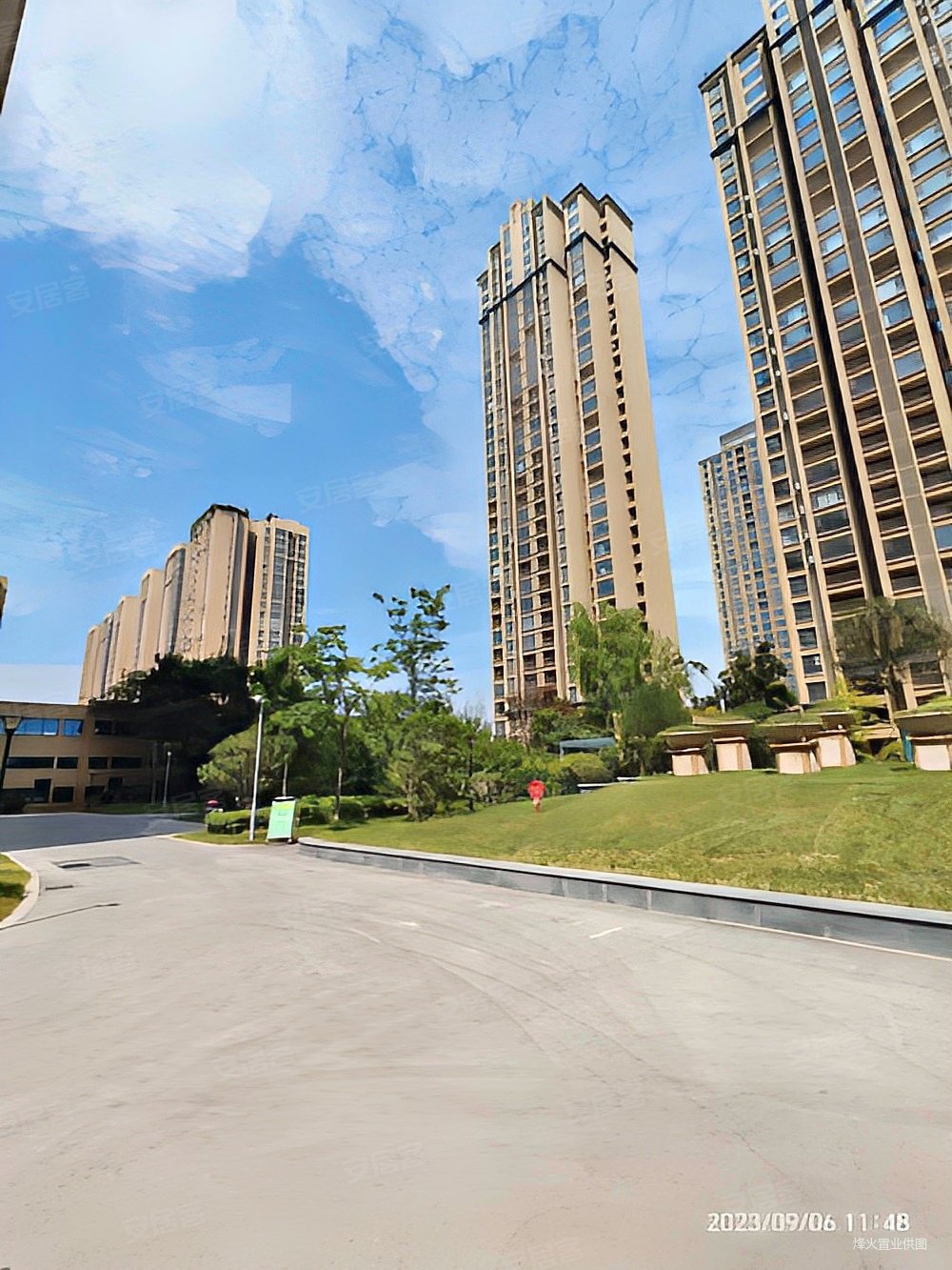 万科幸福里对面凤城五路环园中路地铁口香颂国际城三室南北通透