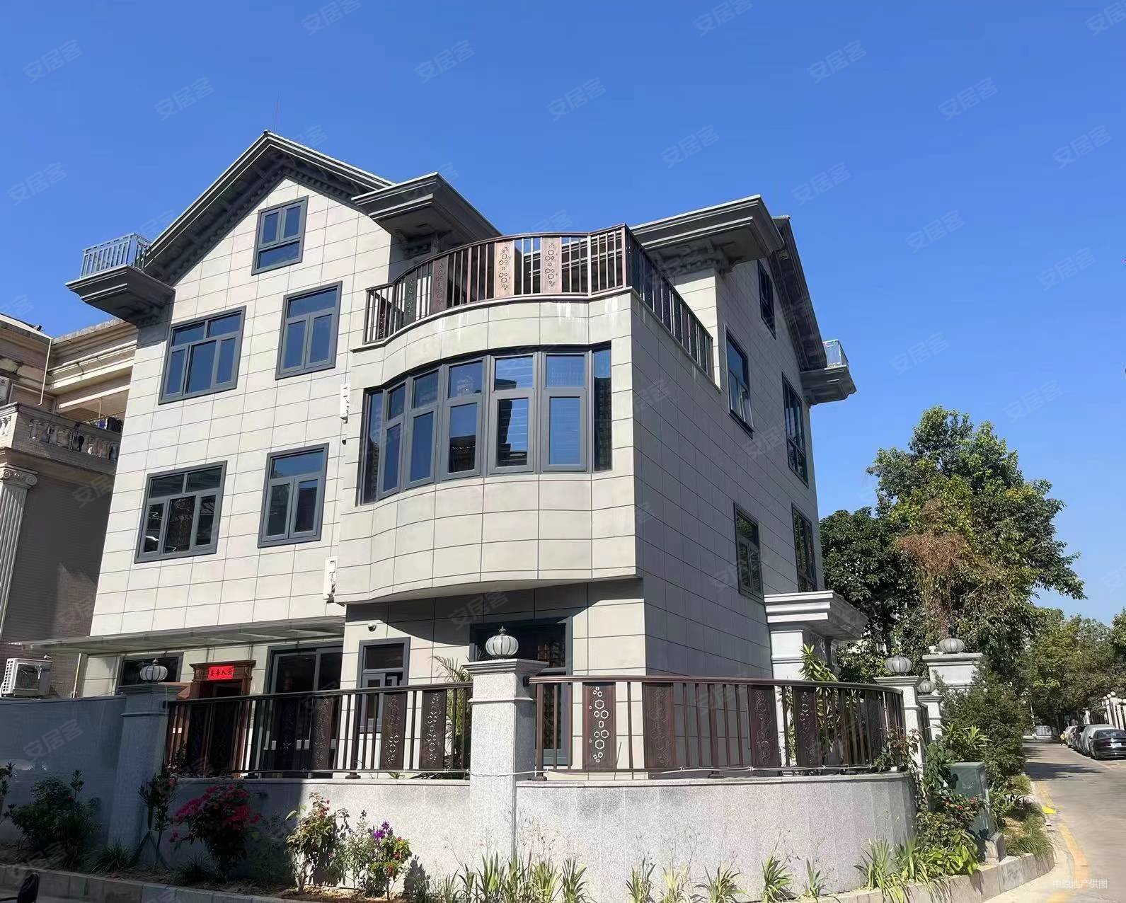 深圳房产网>深圳二手房>布吉二手房>布吉街二手房>莲花山庄别墅>